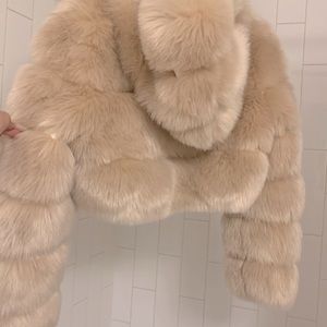 Blush Pink faux Fur Crop Jacket